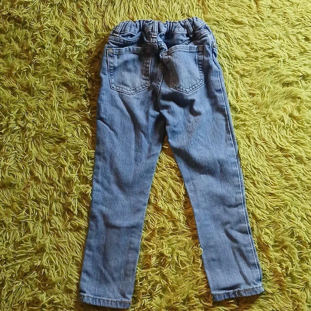 Children's Place Bootcut Semi-Evasee‎ & Skinny Girls Jeans Size 5T bundle